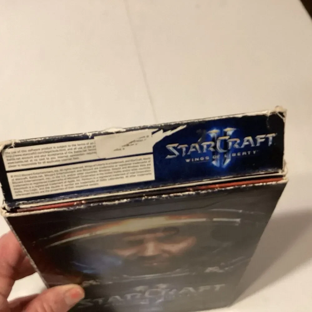 starcraft 2 wings of liberty pc w/manual